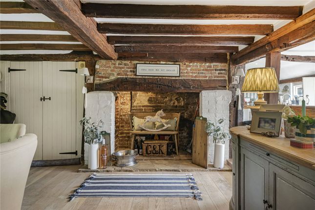 Ivy Cottage,, Glasshouse Lane, Billingshurst photo 4