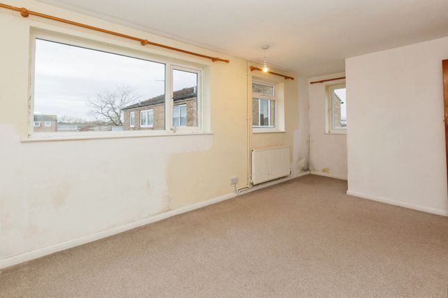 Flat for sale in St. Annes Road, Aylesbury