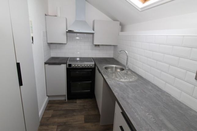 Brandlesholme Road, Bury photo 3