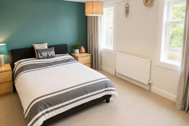 61, Burton Street, Gloucestershire photo 4