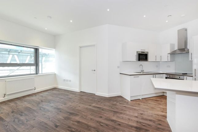 Thumbnail Flat to rent in Wellesley Road, Croydon