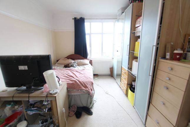 Flat to rent in Brocco Bank, Sheffield