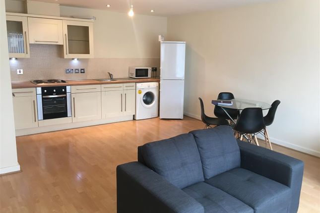 30, Sugar Mill Square, Salford photo 2