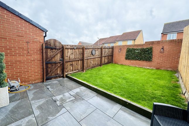 6, Stuart Walk, Durham photo 2
