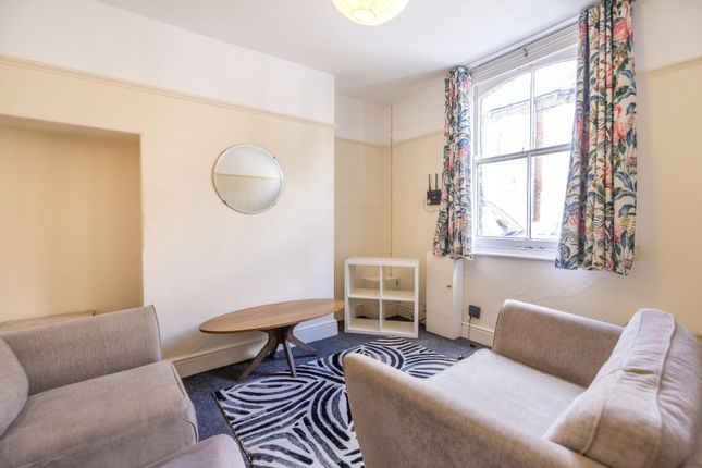 5, Farrar Street, York photo 2