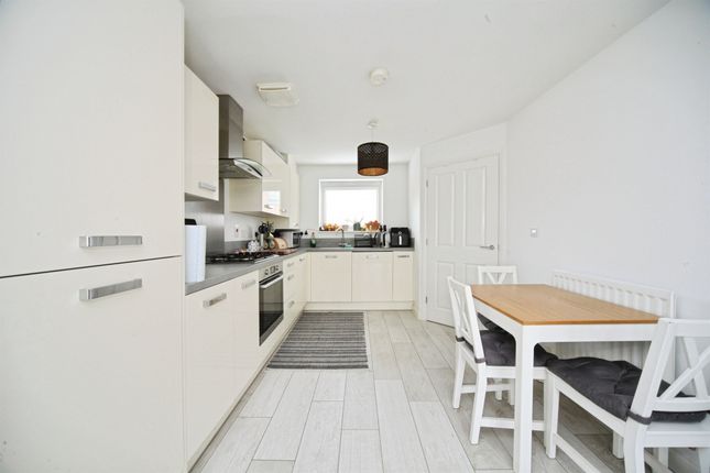 300, Burney Drive, Milton Keynes photo 2
