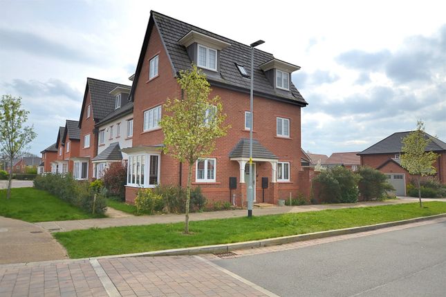 Thumbnail Town house for sale in Bluebell Road, Holmes Chapel, Crewe