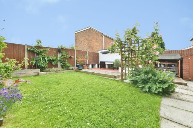 77, Warwick Road South, Manchester photo 4