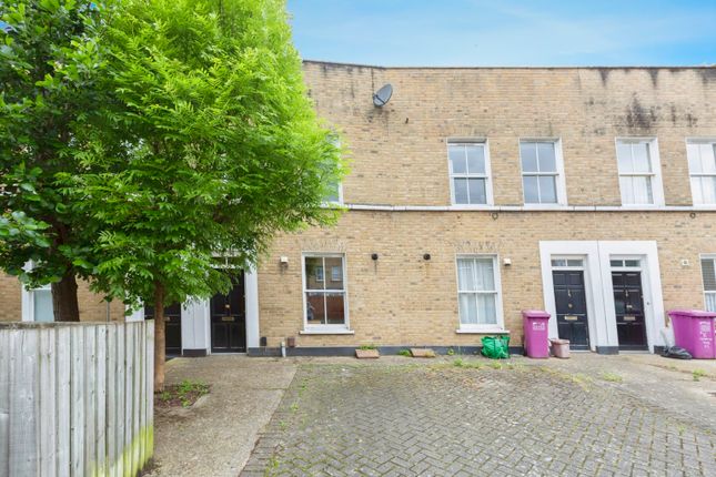 Mews house for sale in Lighterman Mews, London