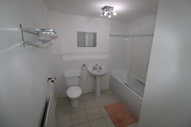 6, Kingfisher House, Kingfisher Way, Tipton photo 5