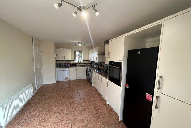 Property to rent in Edington Close, Swindon