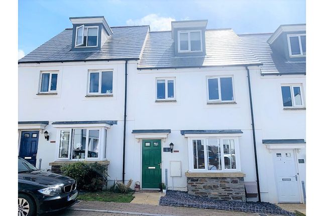 Thumbnail Town house for sale in Gedon Way, Bodmin