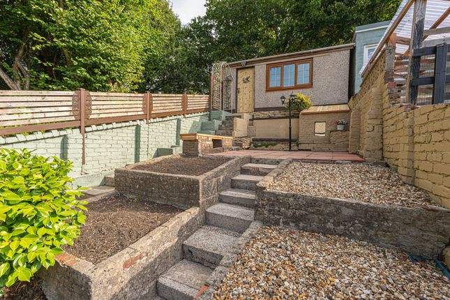 1 Firbank Terrace, Newport photo 4