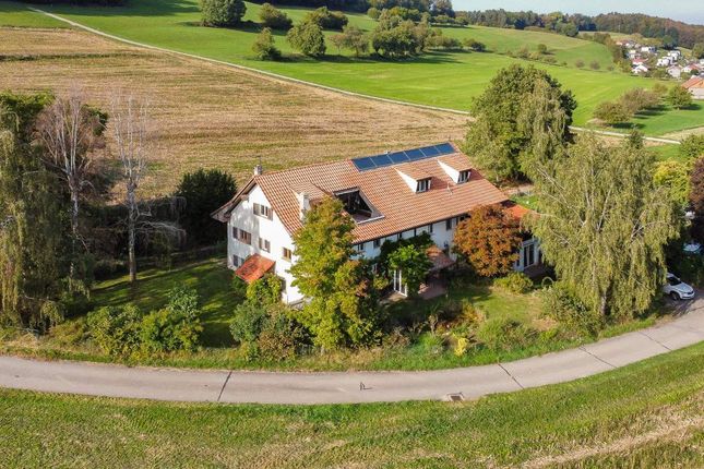 Villa for sale in Surpierre, Canton De Fribourg, Switzerland