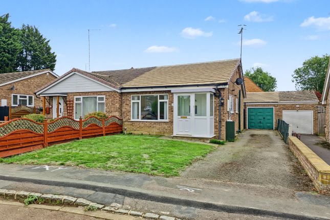 2-bed bungalow on 31 Central Avenue, Woodford Halse, Northamptonshire, £240,000