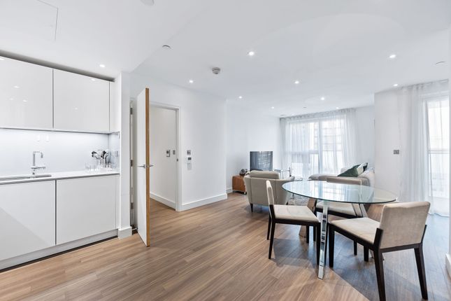 Thumbnail Flat to rent in Brent House, Wandsworth Road, London