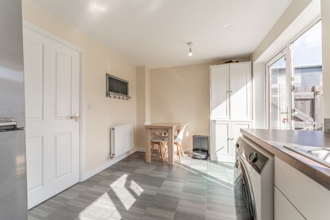 7 Marsh Street North, Dartford, Kent photo 4