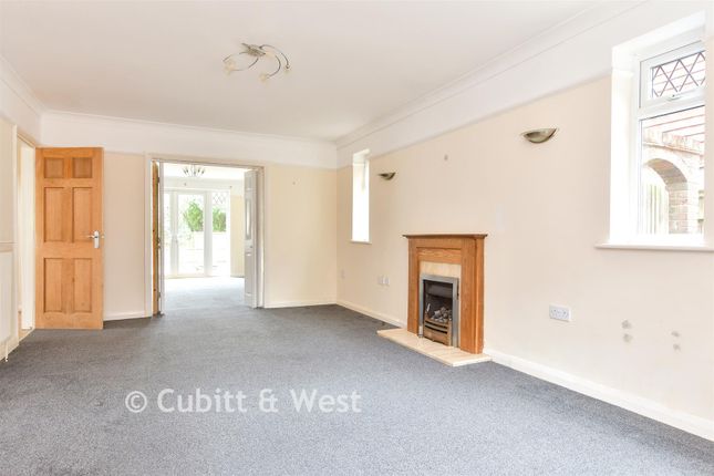 11, Ilex Way, Worthing photo 4