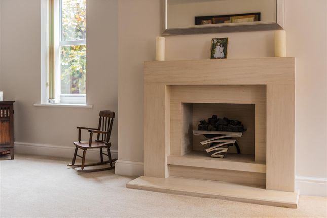 Pig Lane St Ives Cambridgeshire Pe27 5 Bedroom Detached House