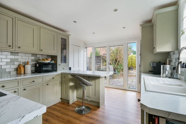 29, Allingham Road, Reigate photo 3