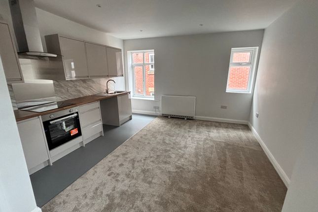 Flat 4 Beechwood, 249, Wigan Road, Wigan photo 5