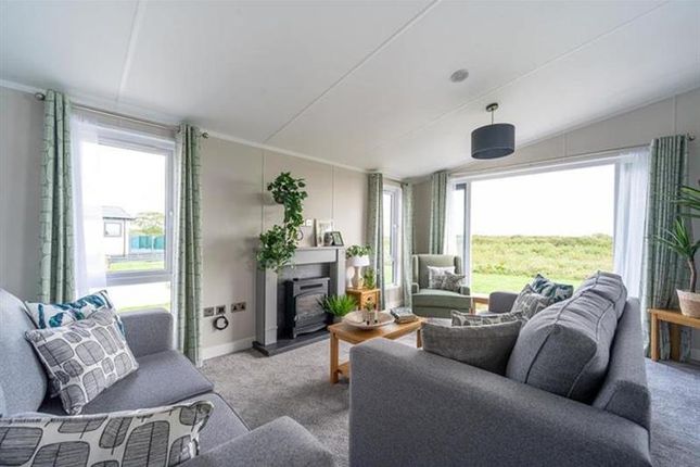 Thumbnail Mobile/park home for sale in Mill Rythe Coastal Village, Hampshire