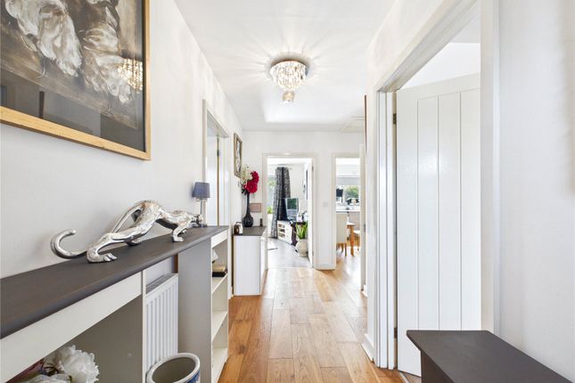 18, Brunswick Gardens, Manningtree photo 4