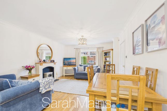 18 Windermere Gardens, Newcastle Upon Tyne photo 4