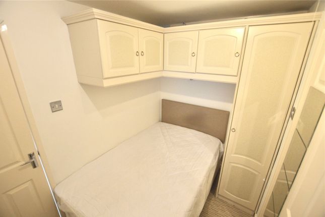 12, Oakworth Drive, Sheffield photo 5