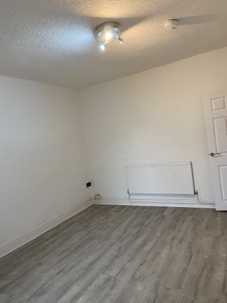 28, Ritson Street, Neath photo 4