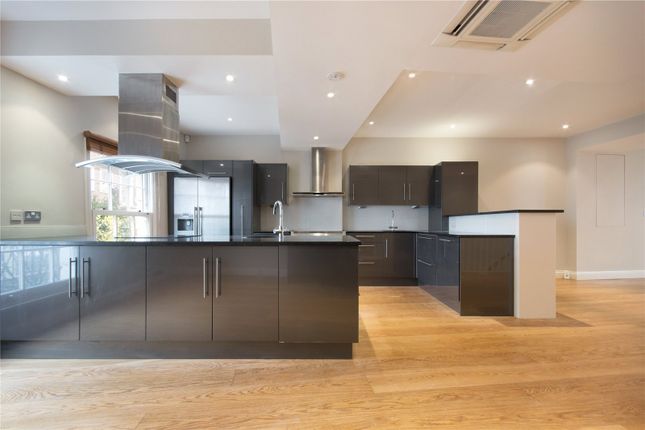 Terraced house to rent in Artesian Road, Notting Hill