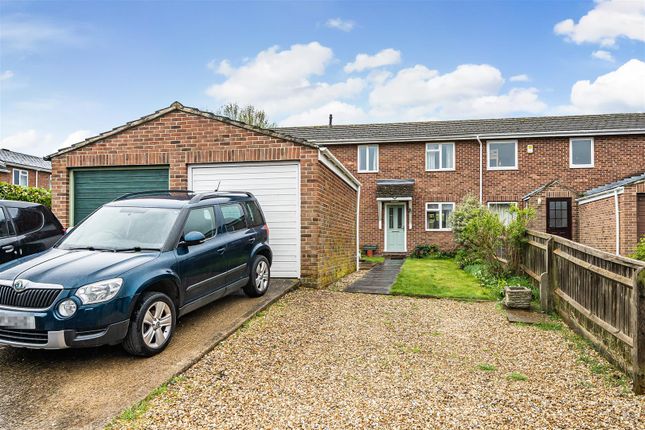 Thumbnail Terraced house for sale in Saxon Place, Wantage, Oxfordshire