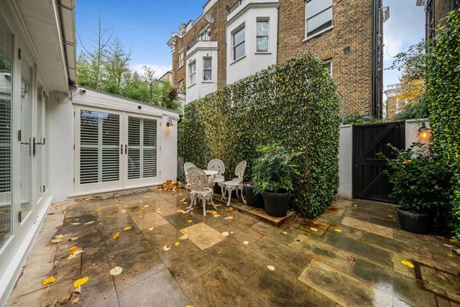 Thumbnail Property for sale in Redcliffe Gardens, Chelsea, London