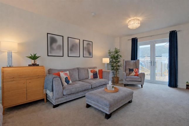 2, Tyndrum Crescent, Hamilton photo 2