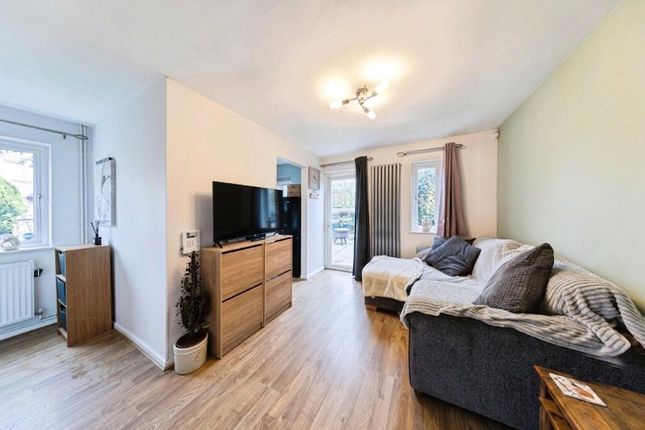 1, Streatham Place, Milton Keynes photo 2