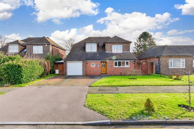 Thumbnail Detached house for sale in Greenlands, Cobham, Kent
