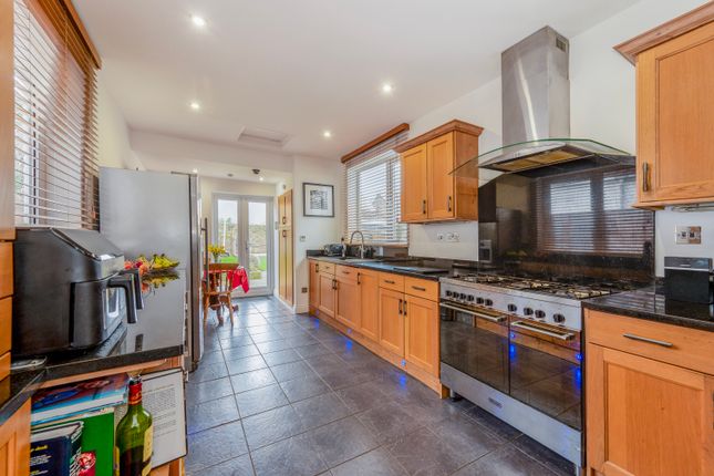 10, Craneswater Avenue, Southsea photo 3