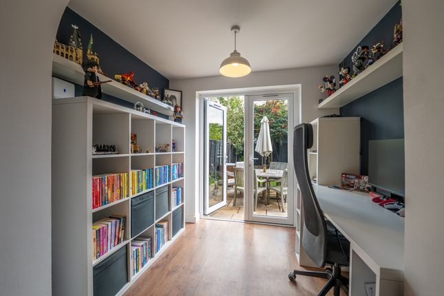 26, Holly Road, Barton-under-needwood photo 4
