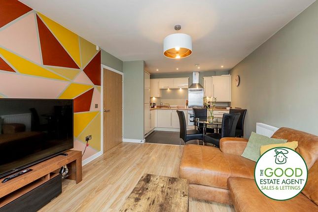 3 Sheen Gardens, Heald Green photo 3