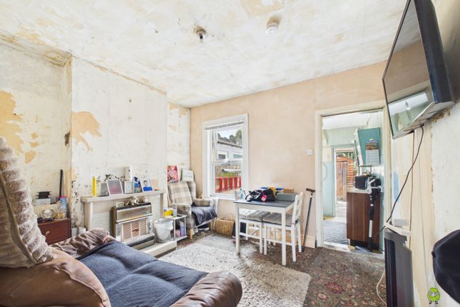 7, King Edward Road, Greenhithe photo 4