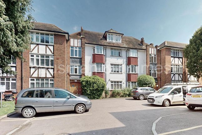 Thumbnail Flat for sale in Golders Court, Woodstock Road