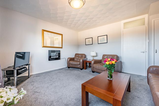 72 Brownsdale Road, Rutherglen, Glasgow photo 3