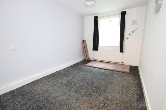 Flat for sale in Swain House Road, Bradford