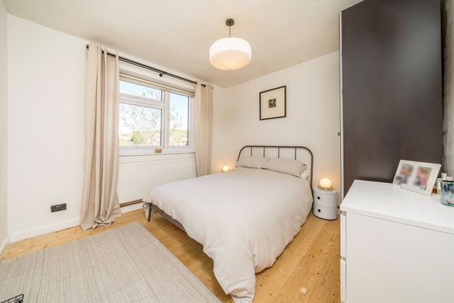 Flat 14, Lynfield Court, 161, Devonshire Road, London photo 2