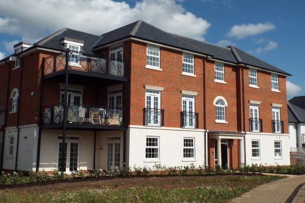 Thumbnail Flat to rent in Kings Hill, West Malling
