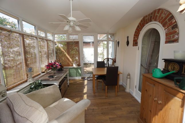 2, Church Close, Royston photo 4