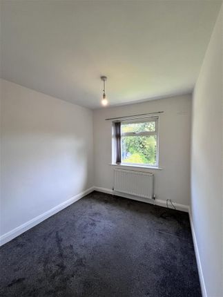 29, Rothesay Avenue, Dukinfield photo 3