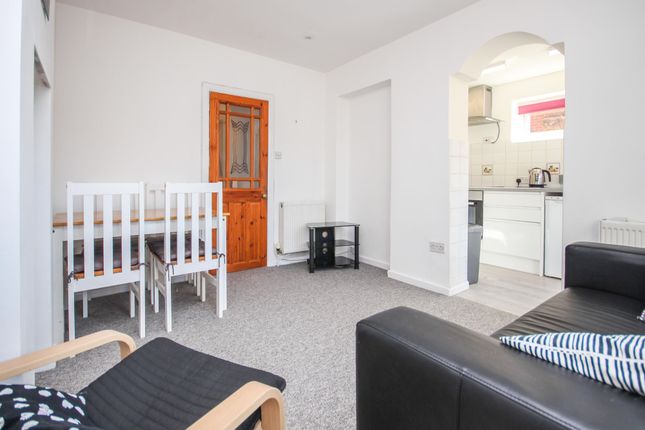 Ground Floor Flat, 63 Brassey Road, Bournemouth photo 5