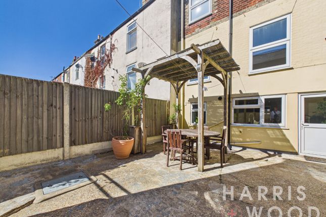 3 Maria Street, Harwich, Essex photo 4