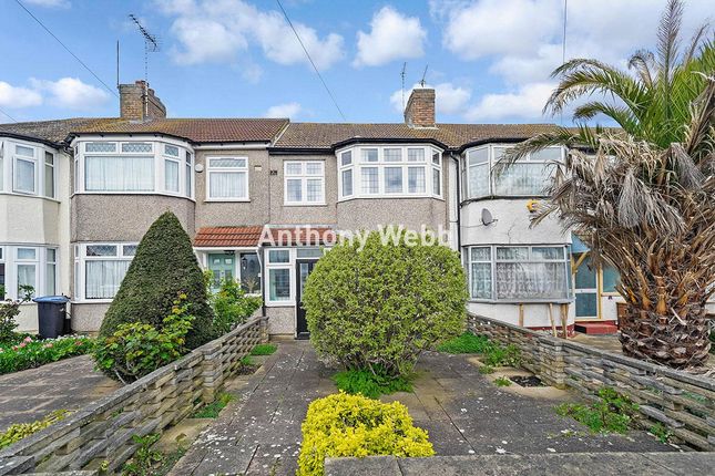 Thumbnail Terraced house for sale in Rayleigh Road, Palmers Green